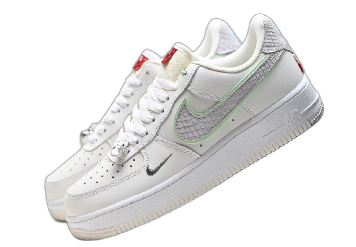 Nike Slippers 10+ colorways [Premium Quality]