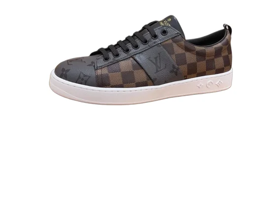 LV Casual