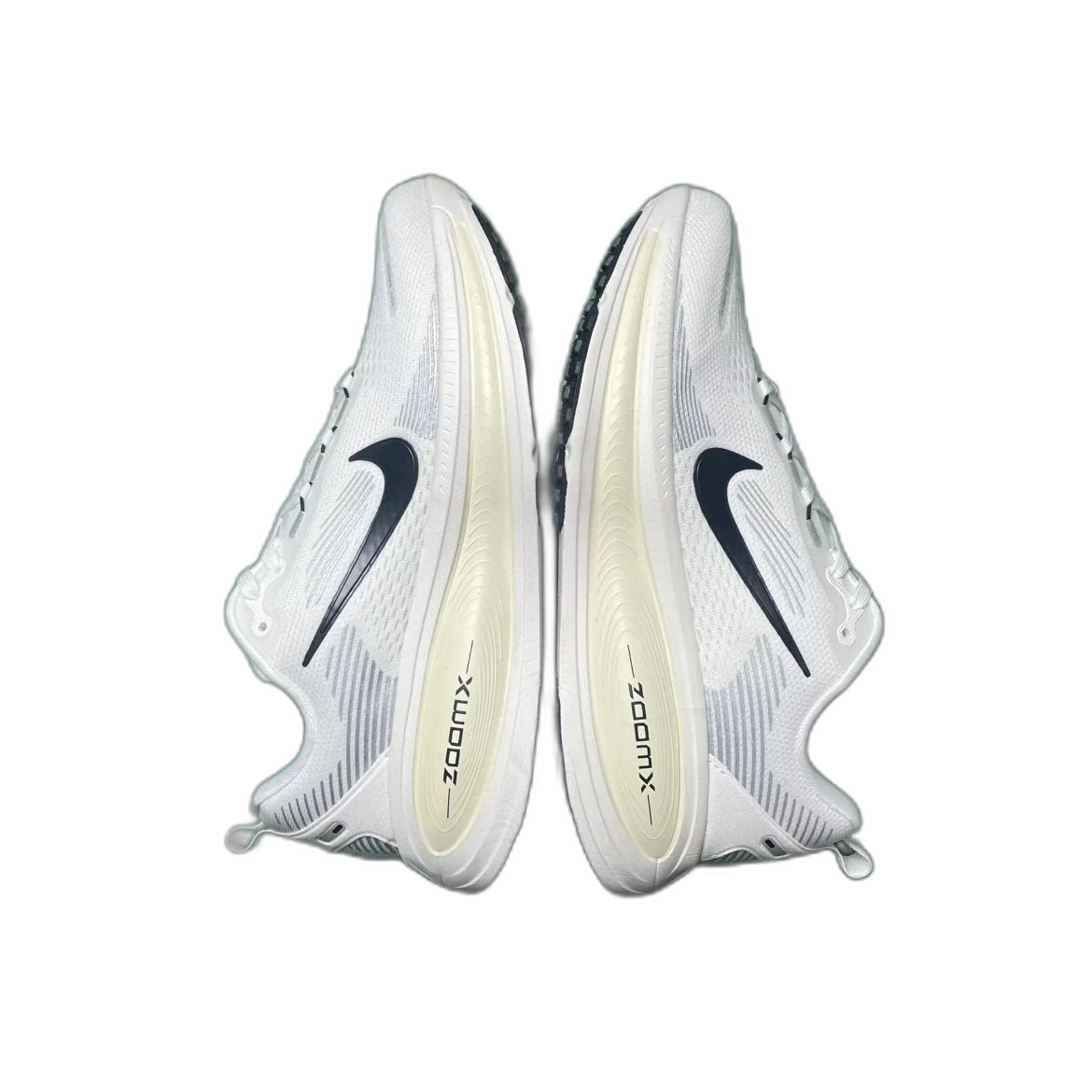Nike Vomero 18