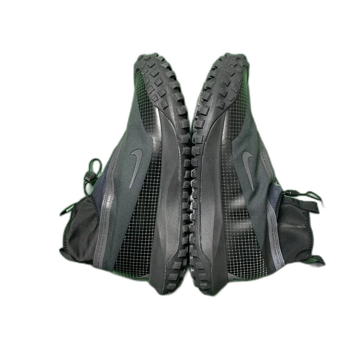 Nike ACG Mountain Fly Low