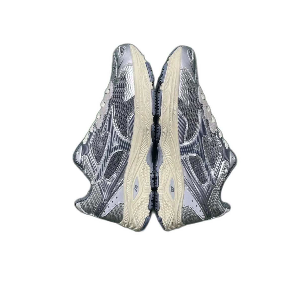 Mizuno Racer S