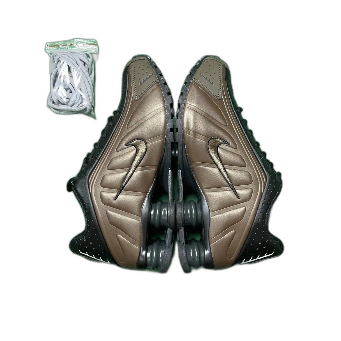 Nike Shox R4 “Off Noir Ironstone”