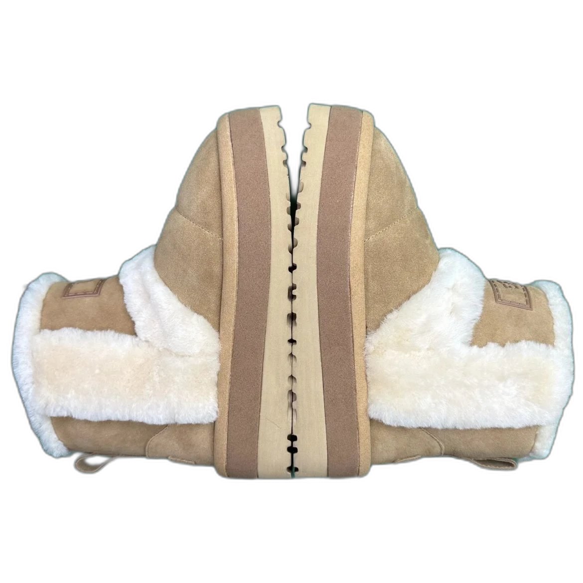 UGG Women's Classic Chillapeak Boot