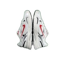 Nike V5 RNR